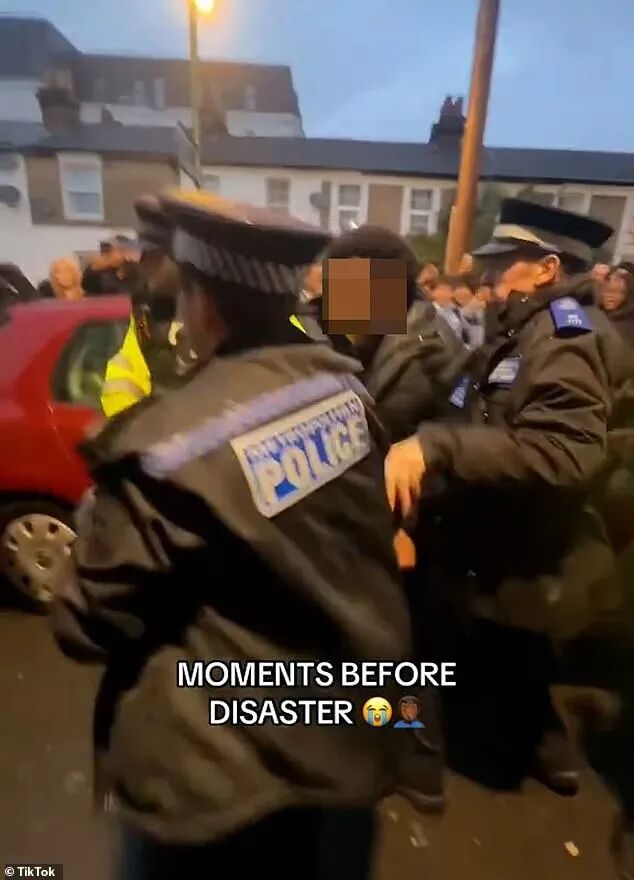 伦敦高中生相亲派对挤爆大街！