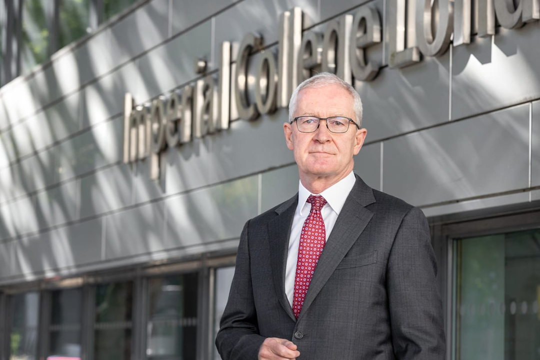 英镑汇率大跌！国泰航空增开伦敦往返香港航班！帝国理工校长致辞，大夸特夸留学生