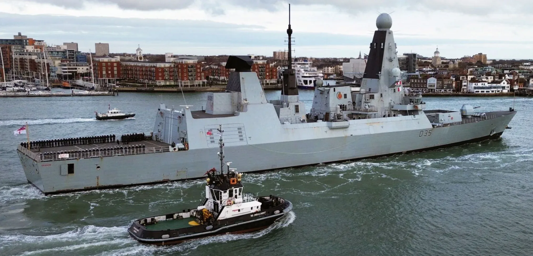 英国军舰前往地中海，3艘商船在霍尔木兹海峡遇袭！大量雇主被吊销工签执照…