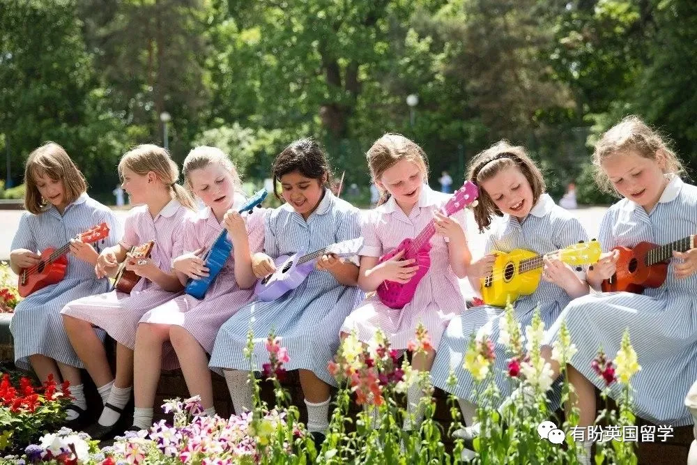 儿子念私校，NHS拒绝为他看病！英国妈妈怒了