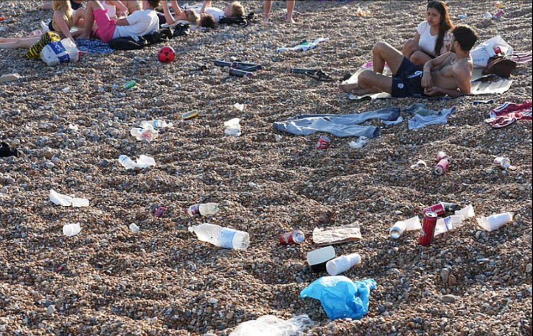 英国热炸了！35.1°C破纪录，铁路瘫痪、多人溺亡，华人留学生千万注意…
